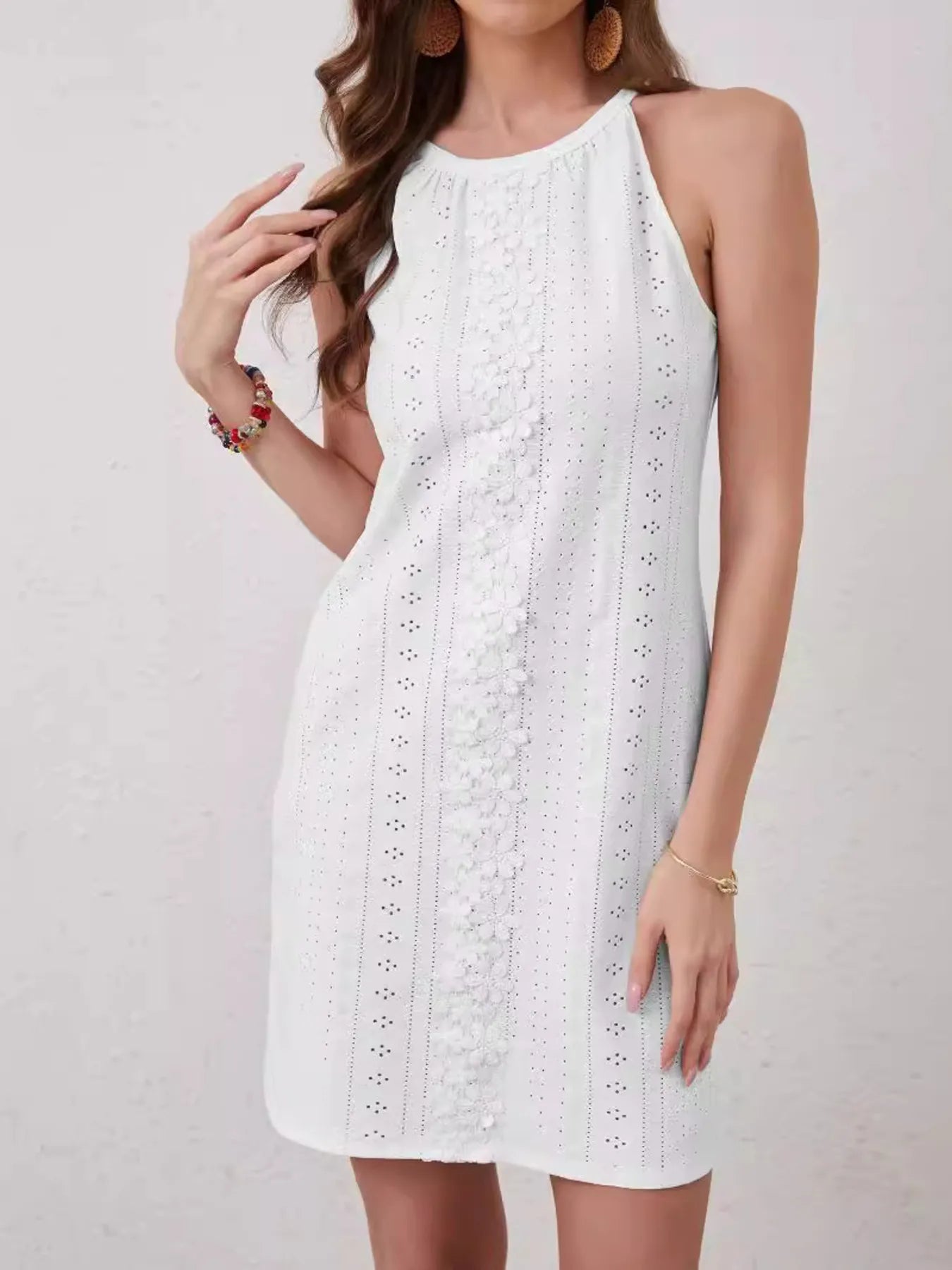 CD | Mini rochie fără mâneci cu flori din ochiuri