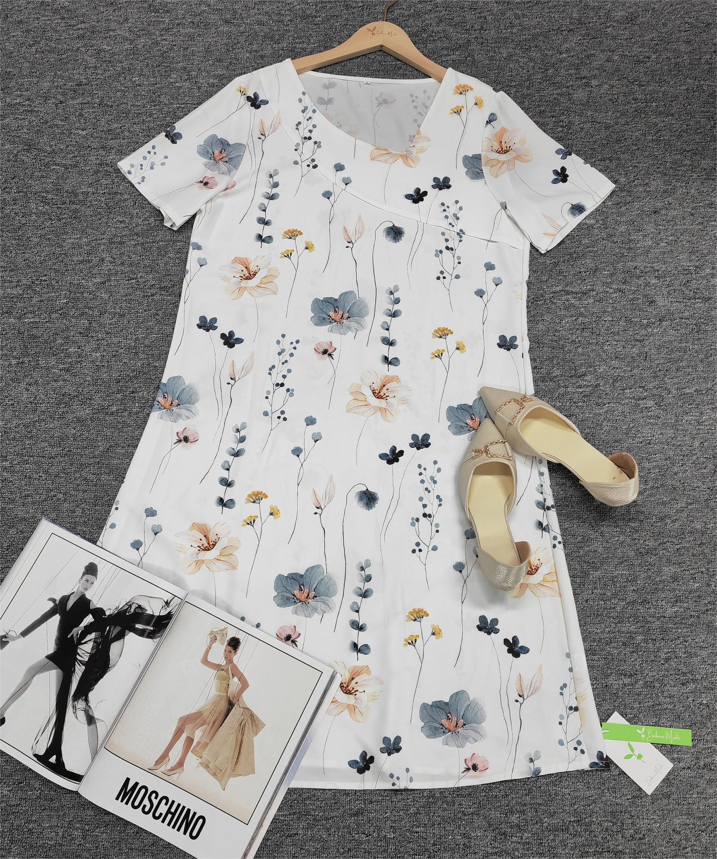 CD | Rochie generală confortabilă și elegantă