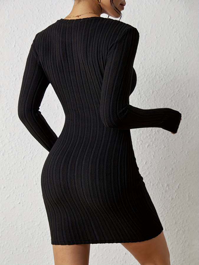 CD | Rochie la modă și minimalistă