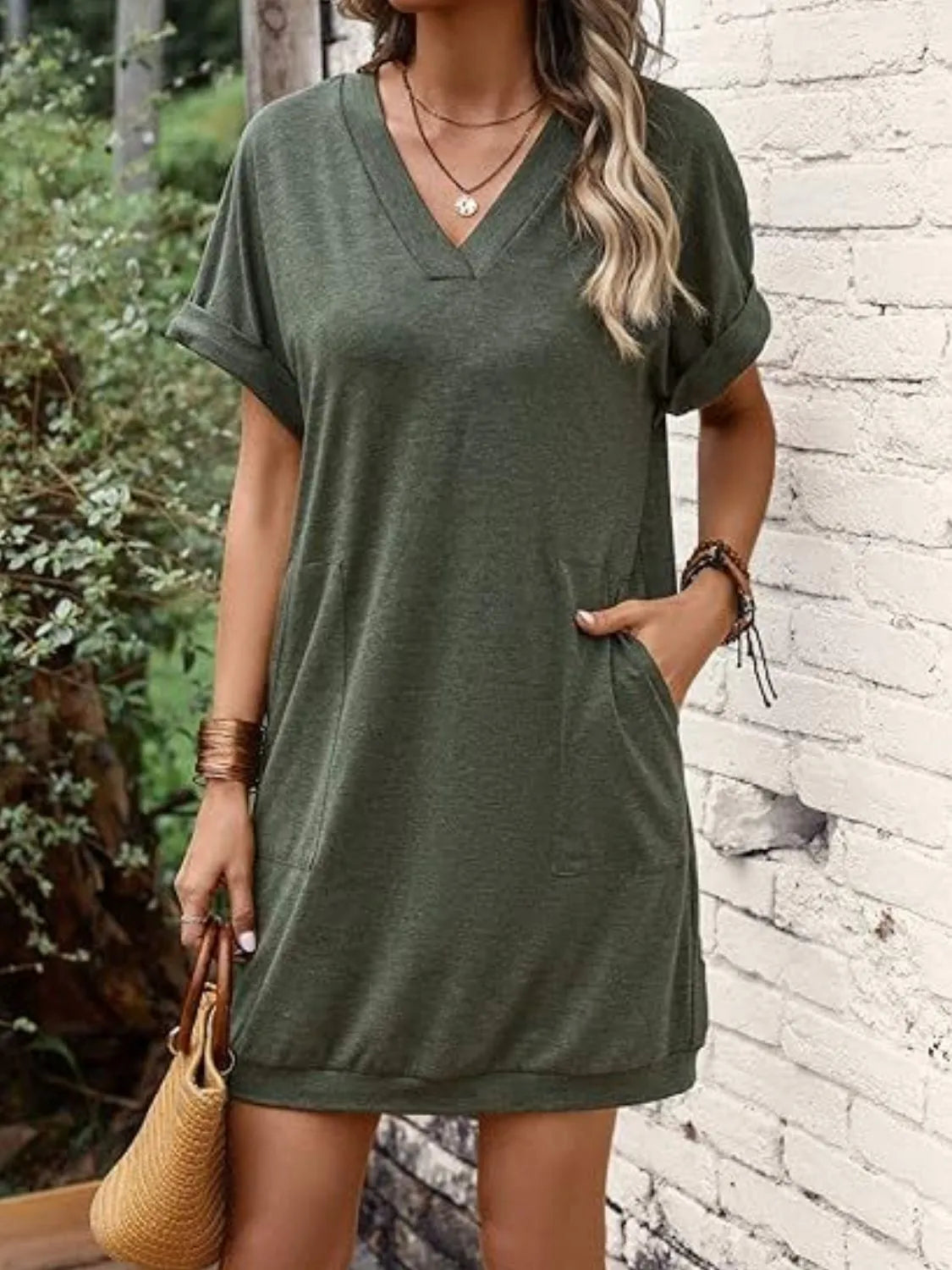 CD | Mini tricou cu mâneci scurte, cu decolteu în V