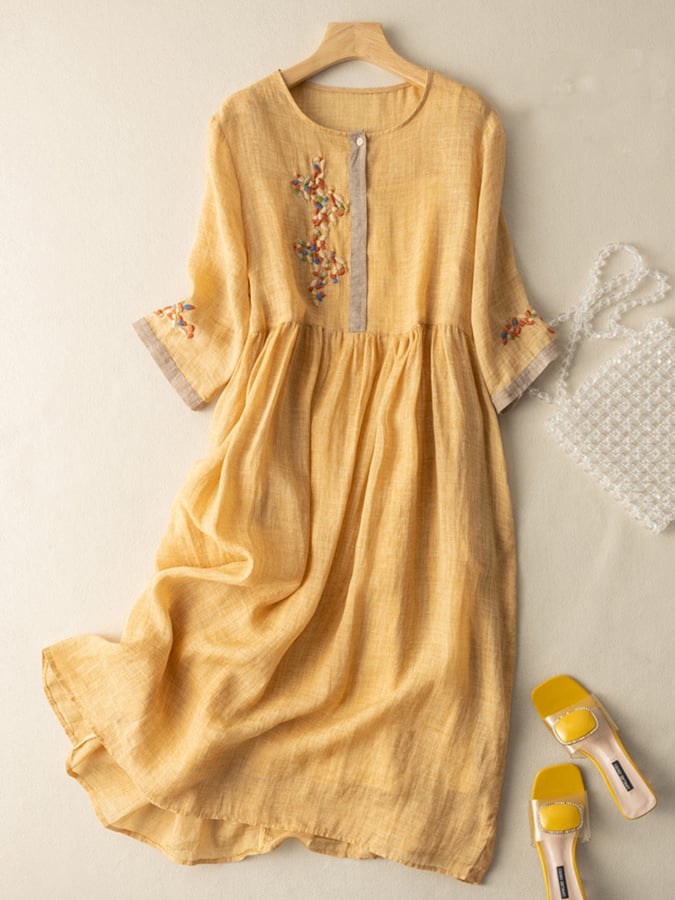 CD | Rochie midi de damă - Ținută relaxată - Fibre naturale - Brodată - Mâneci 3/4 - Decolteu cu nasturi