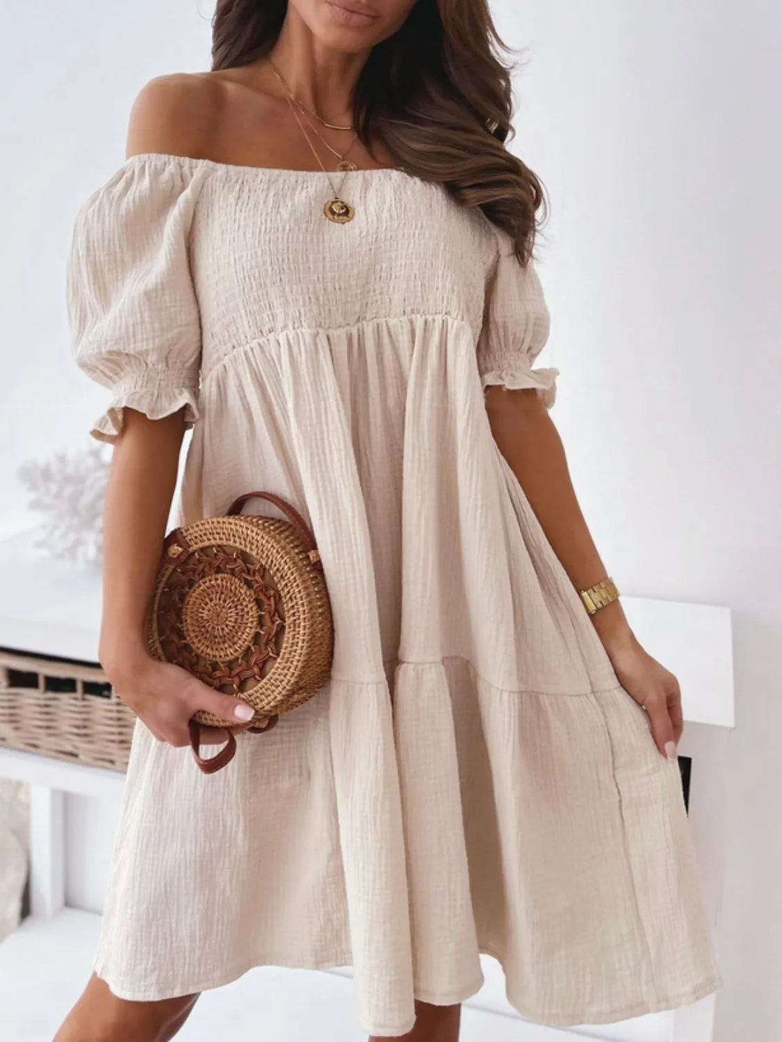 CD | Rochie mini cu umăr liber și smocked