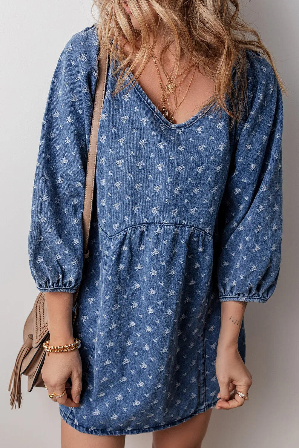 CD | Rochie mini din denim legată cu decolteu în V