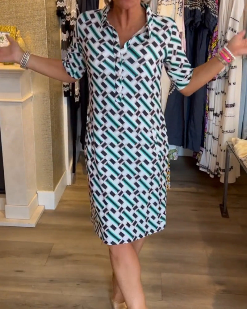CD | Rochie cu model geometric și decolteu în V