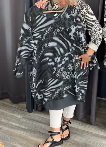 CD | Tricou fără timp și elegant