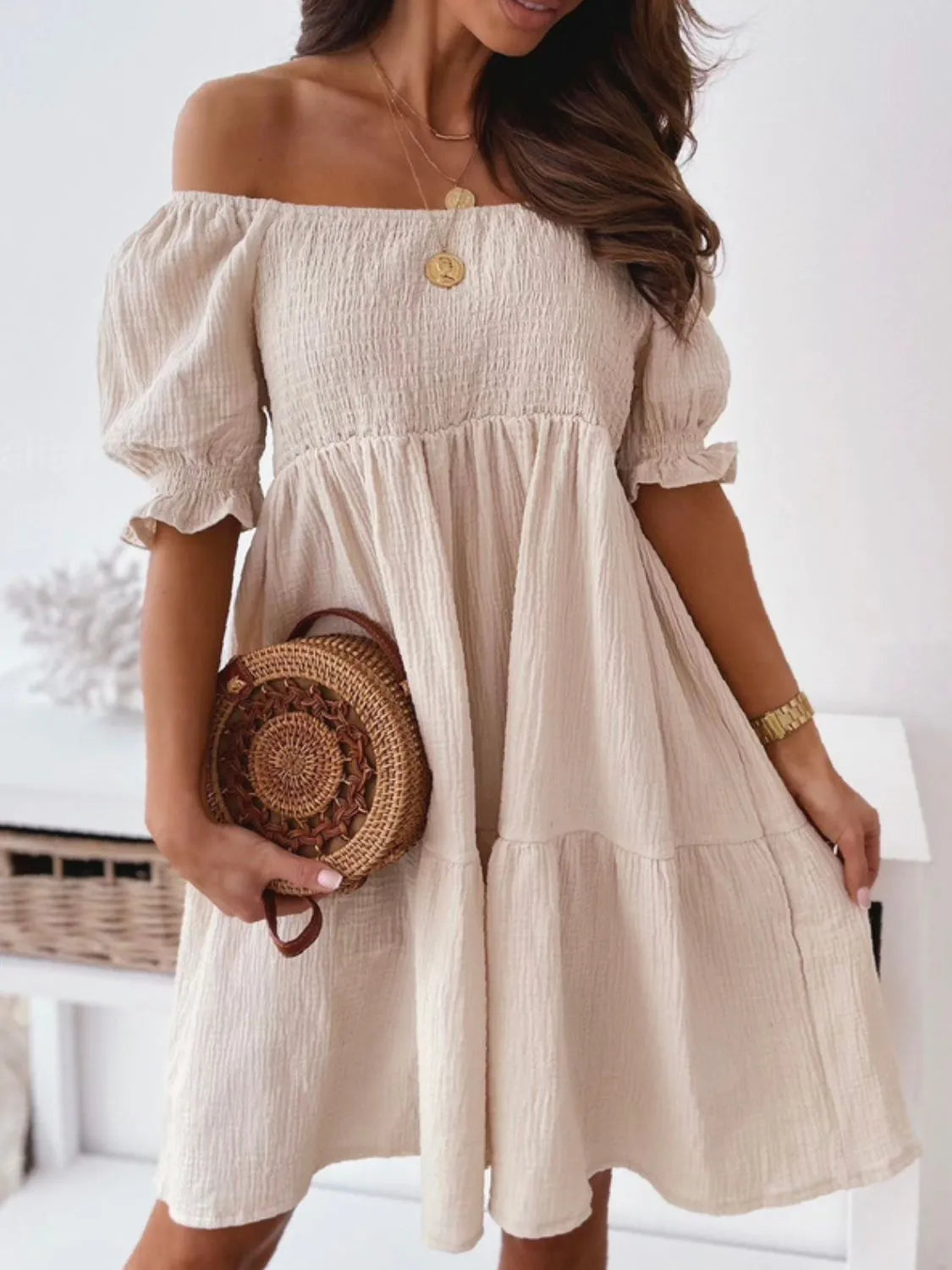 CD | Rochie mini cu umăr liber și smocked