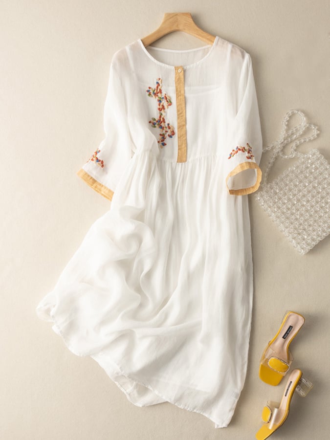CD | Rochie midi de damă - Ținută relaxată - Fibre naturale - Brodată - Mâneci 3/4 - Decolteu cu nasturi