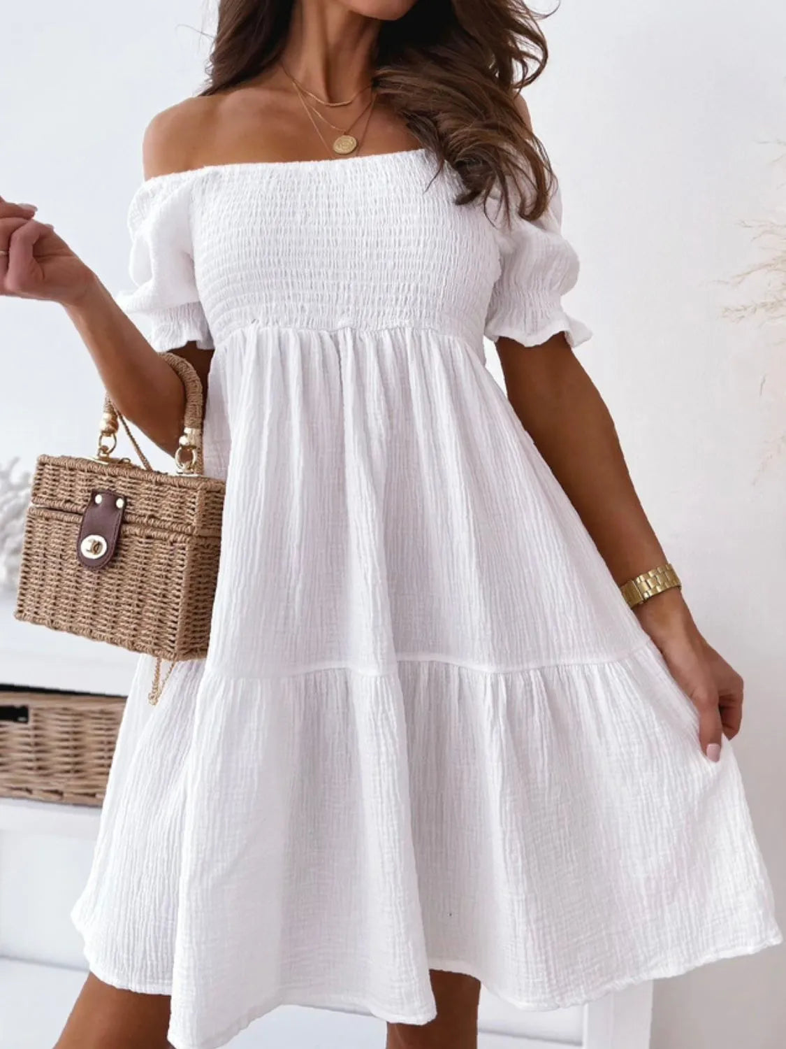 CD | Rochie mini cu umăr liber și smocked