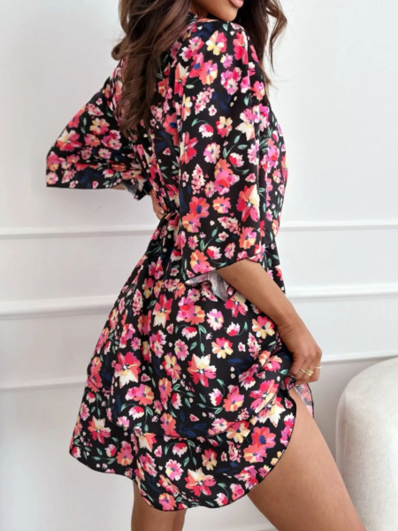 CD | Rochie mini cu volane și decolteu în V cu imprimeu floral