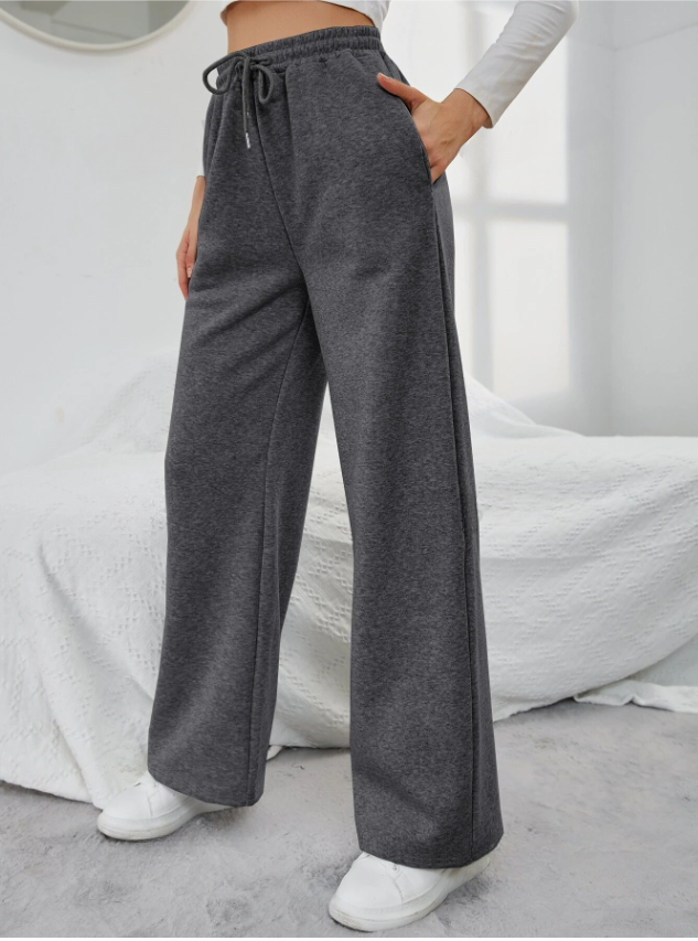 CD | Pantaloni de iarnă la modă și minimaliști