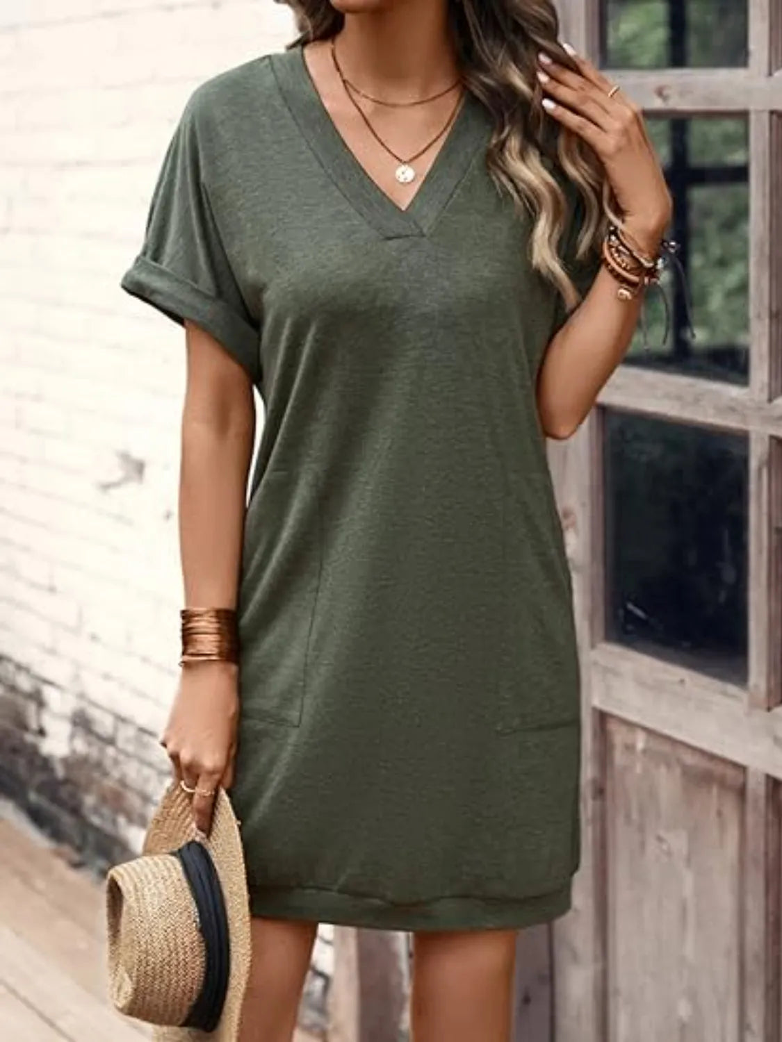 CD | Mini tricou cu mâneci scurte, cu decolteu în V