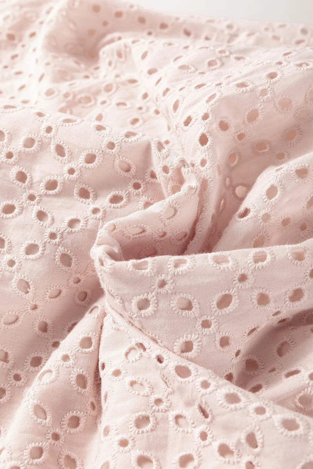 CD | Ochiuri brodate Rochie mini fără mâneci cu tiv încrețit
