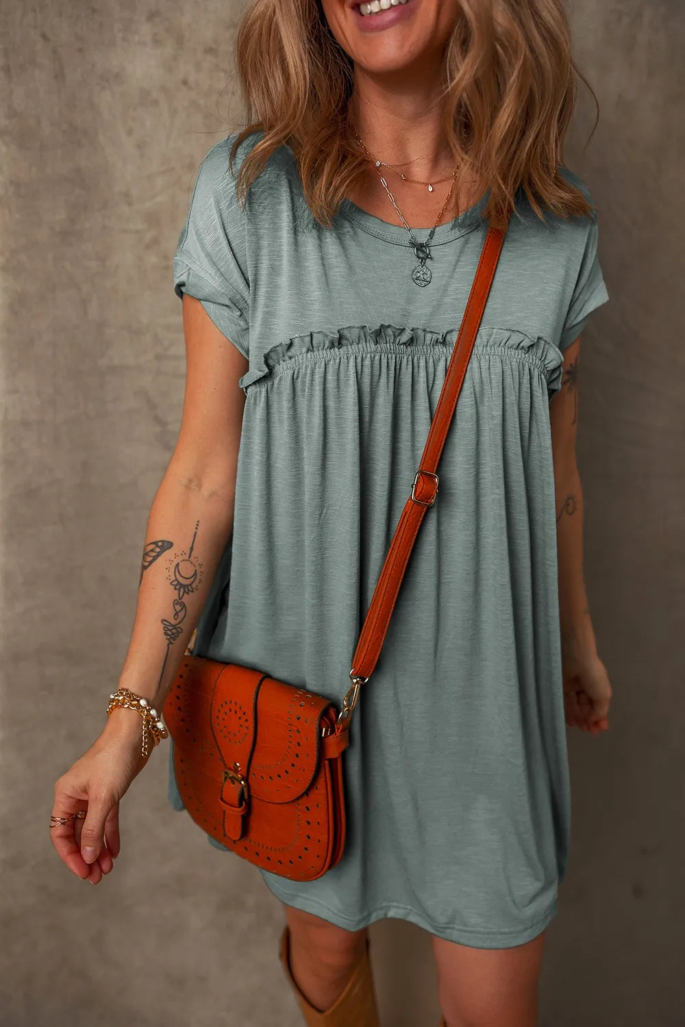 CD | Ruffled Gathered cusătură rotund gât rochie tricou