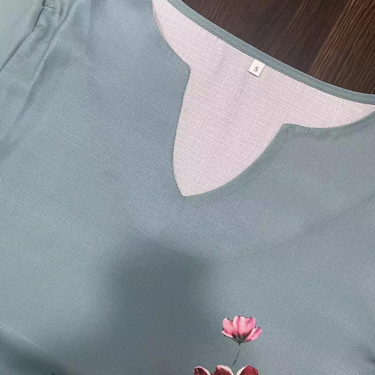 CD | Rochie florală casual până la genunchi