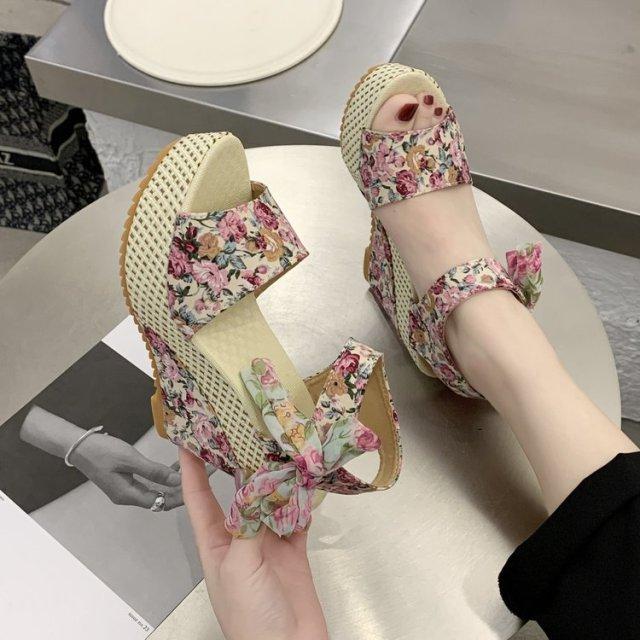 CD | Pantofi Wedges cu tocuri