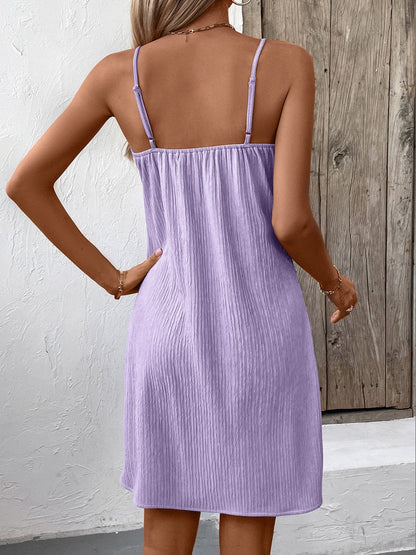 CD | Rochie mini cami texturată cu decolteu în V, fără mâneci