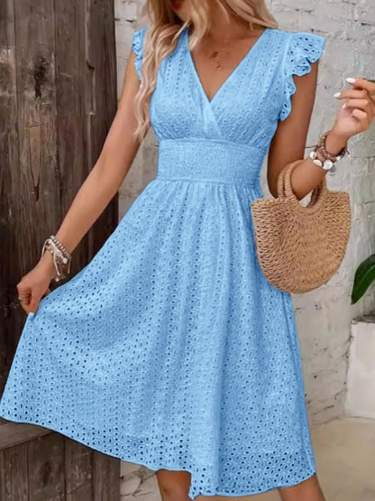 CD | Rochie mini cu mâneci adunate și ochiuri