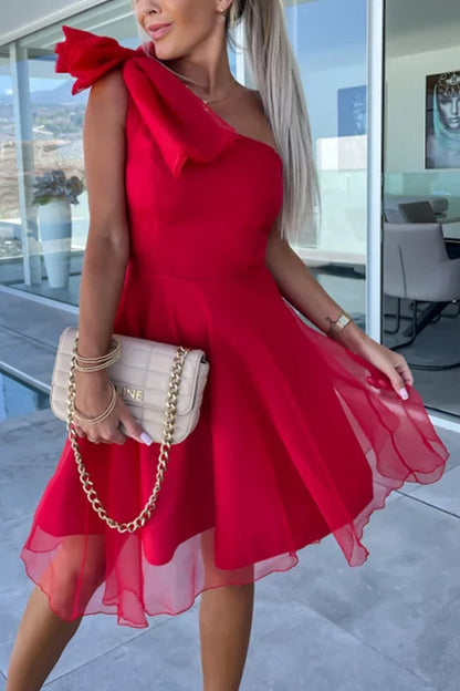 CD | Lifetime Celebrations rochie mini din tul cu arc pe un umăr