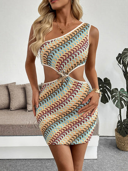 CD | Rochie mini cu decolteu pe un umăr
