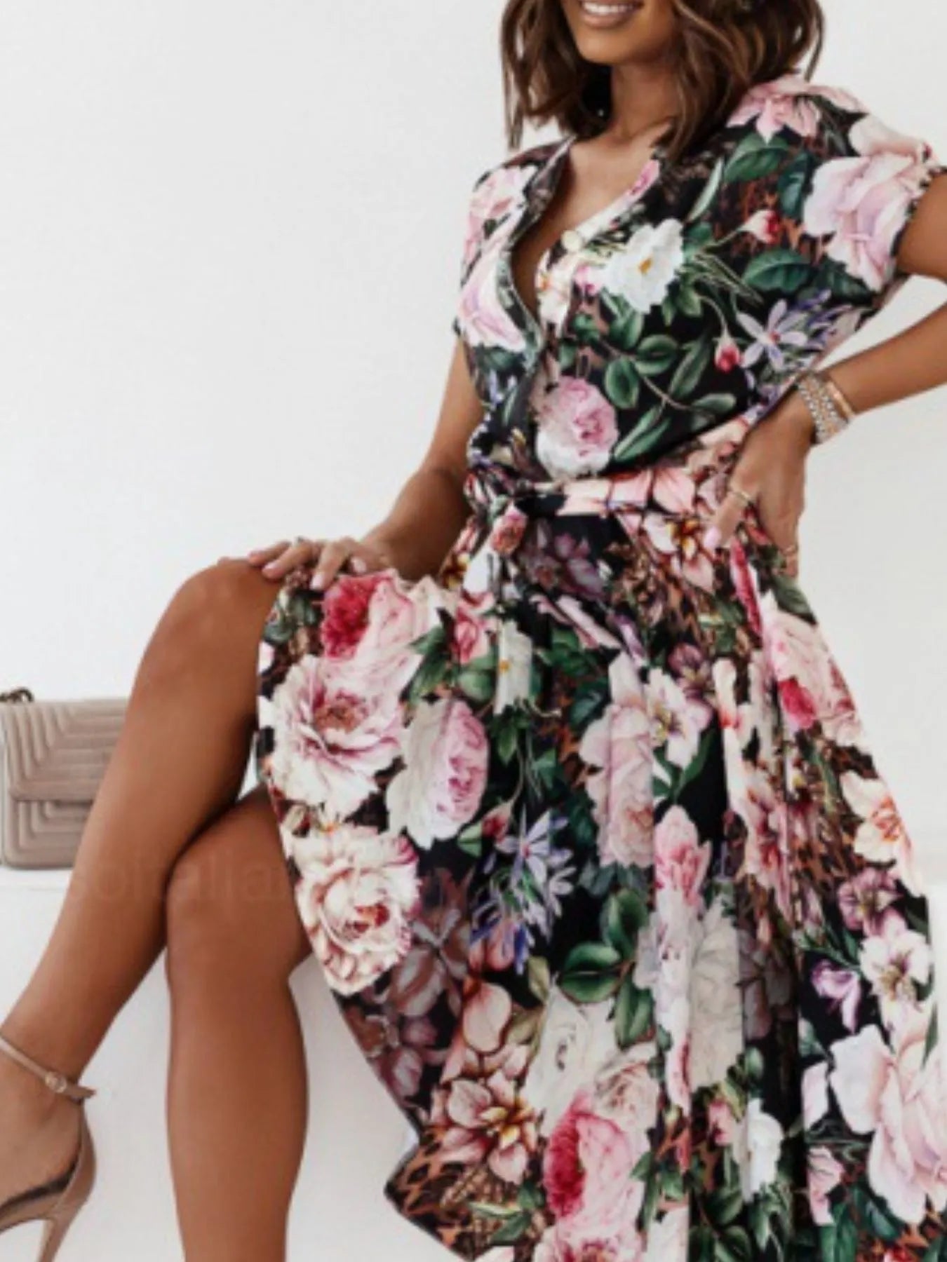 CD | Rochie midi cu mânecă scurtă din flori