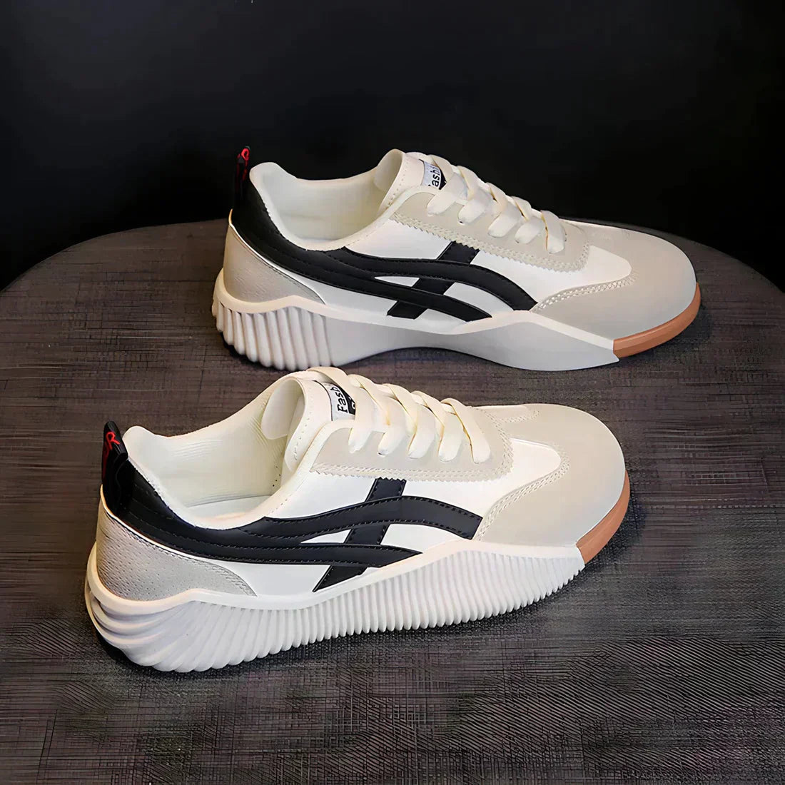 CD | Adidași vioi și cool