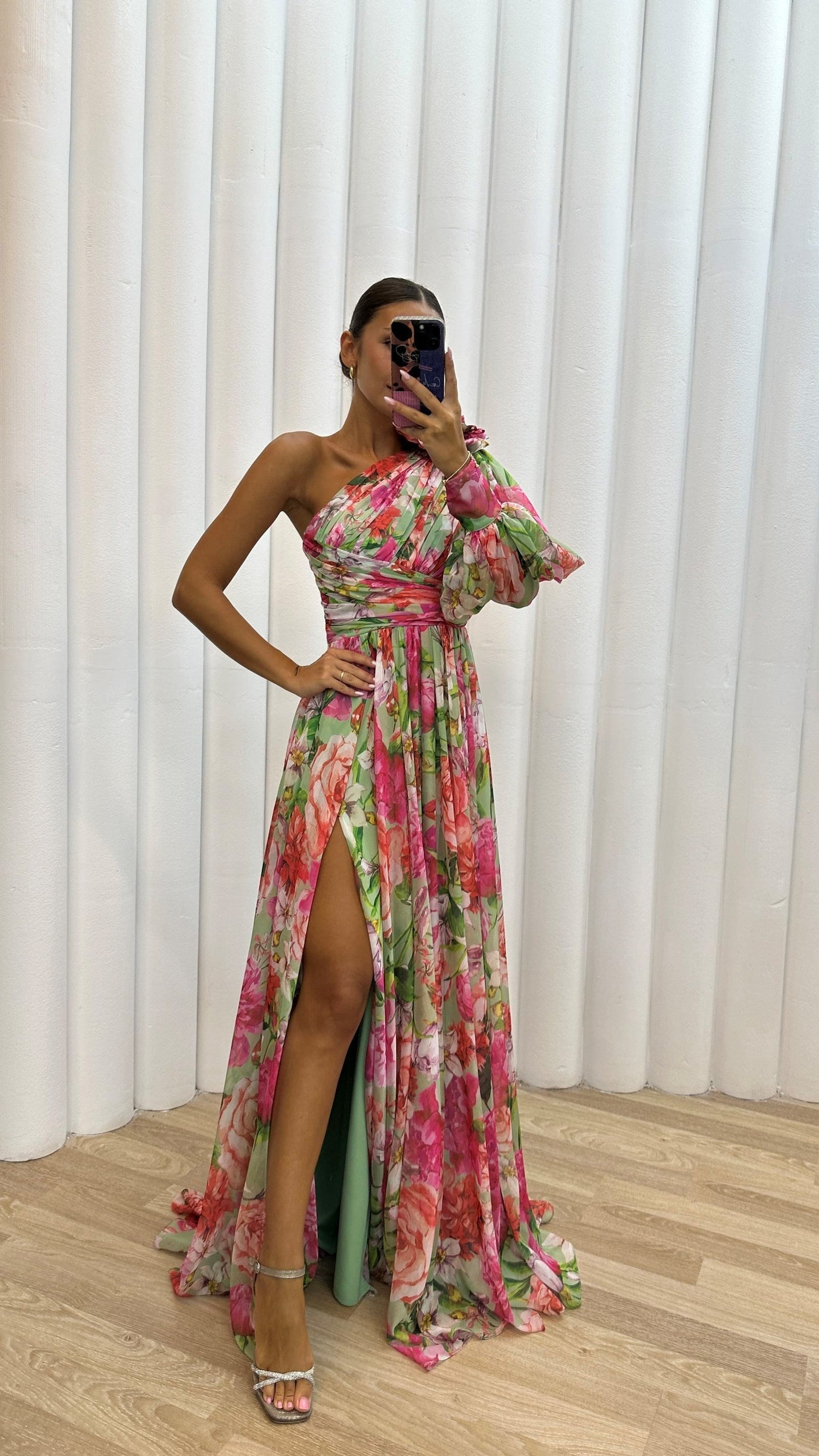 CD | Rochie elegantă cu umeri care curg pentru evenimente de vară