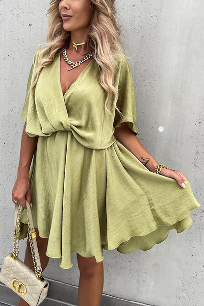 CD | Rochie mini din satin cu mâneci batwing