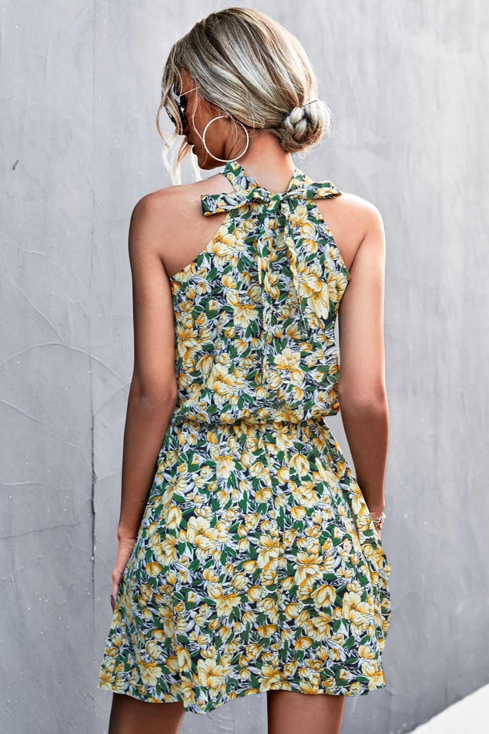 CD | Rochie mini fără mâneci cu legături florale