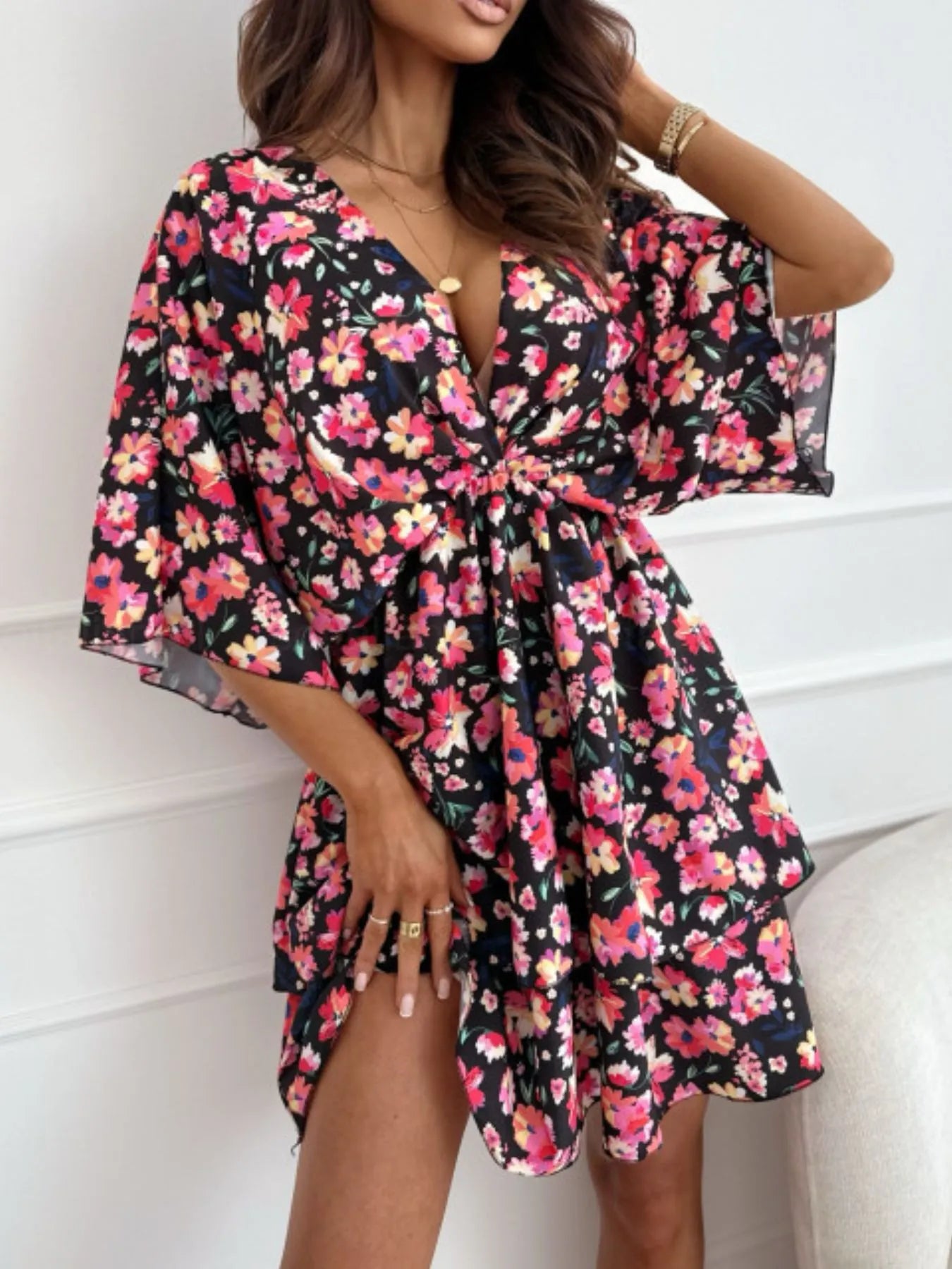 CD | Rochie mini cu volane și decolteu în V cu imprimeu floral