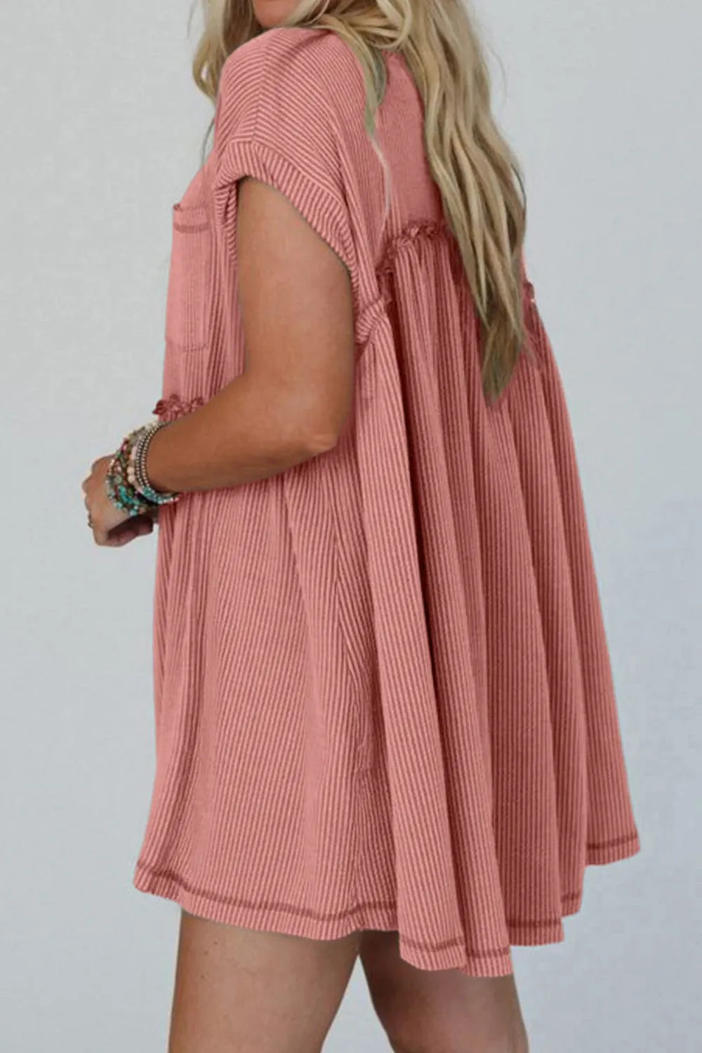 CD | Corded Knit Texturat patch-uri buzunar Frilled Swing rochie mini cu buzunare
