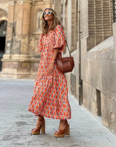 CD | Rochie midi elegantă cu model floral pentru un stil fără efort