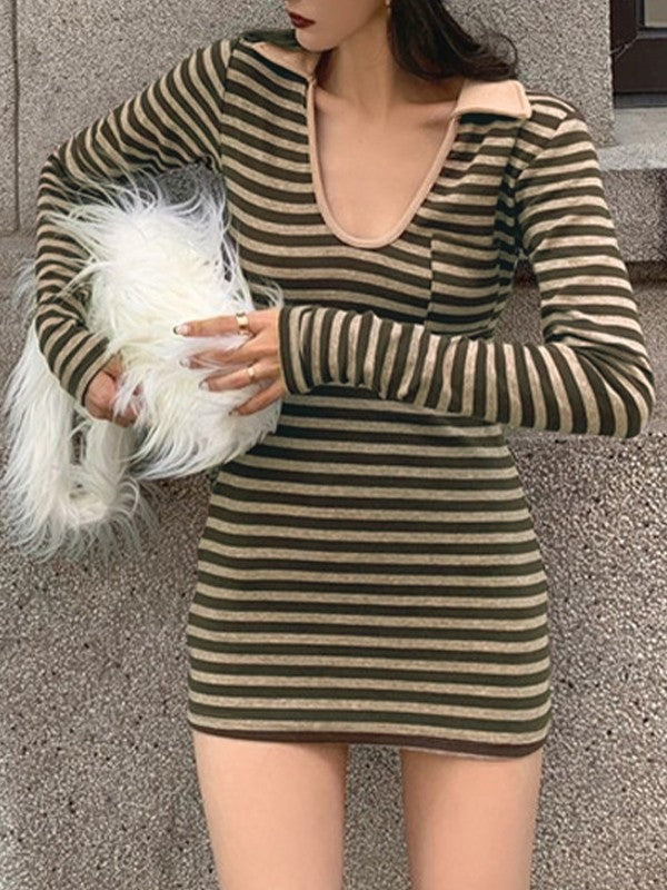 CD | Polo Rochie mini cu dungi și mâneci lungi