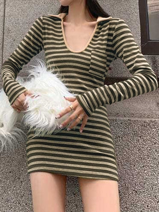 CD | Polo Rochie mini cu dungi și mâneci lungi