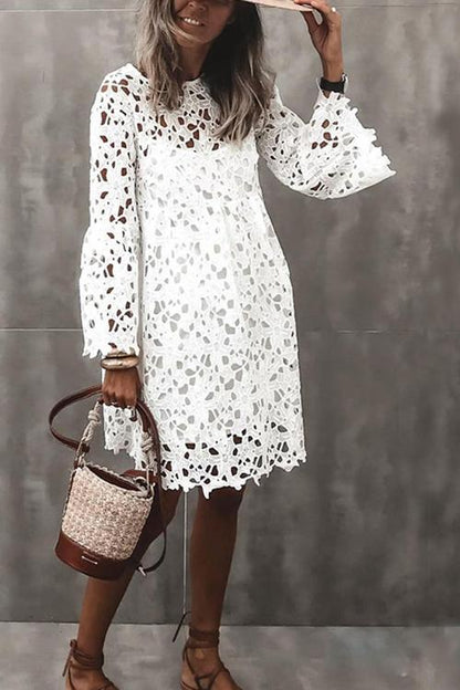 CD | Lace Hollow Flares Sleeve Mini Rochie