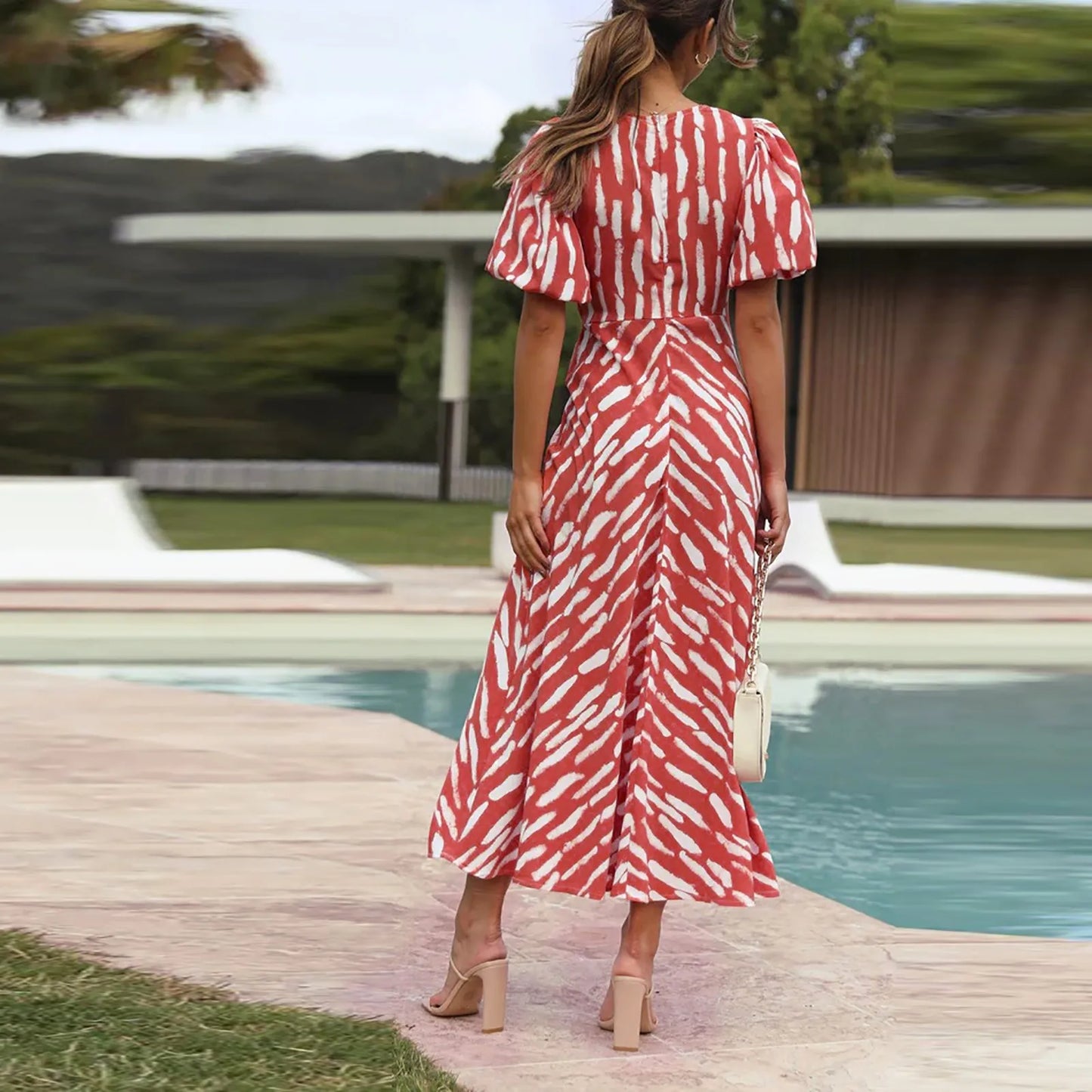 CD | 2024 Rochie midi elegantă cu imprimeu boho cu dungi și decolteu în V și mânecă bufantă