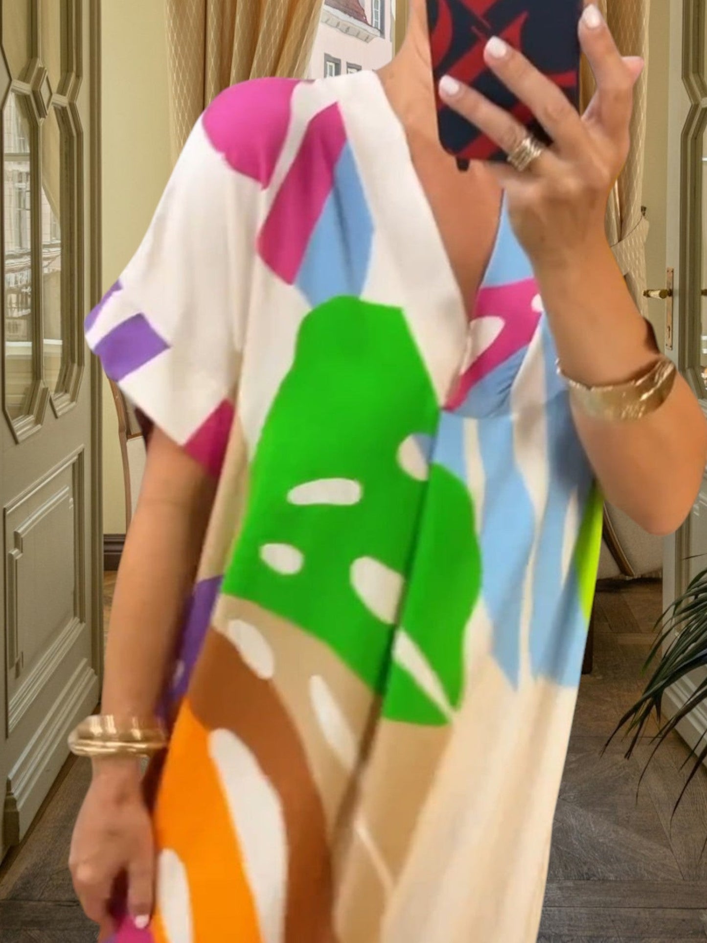 CD | Rochie midi vibrantă din amestec de bumbac, cu decolteu în V și mâneci scurte, ideală pentru primăvară și vară