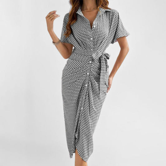 CD | Rochie midi pentru femei - Slim fit - Decolteu în V - Mâneci scurte - Fermoar cu nasturi - Talie