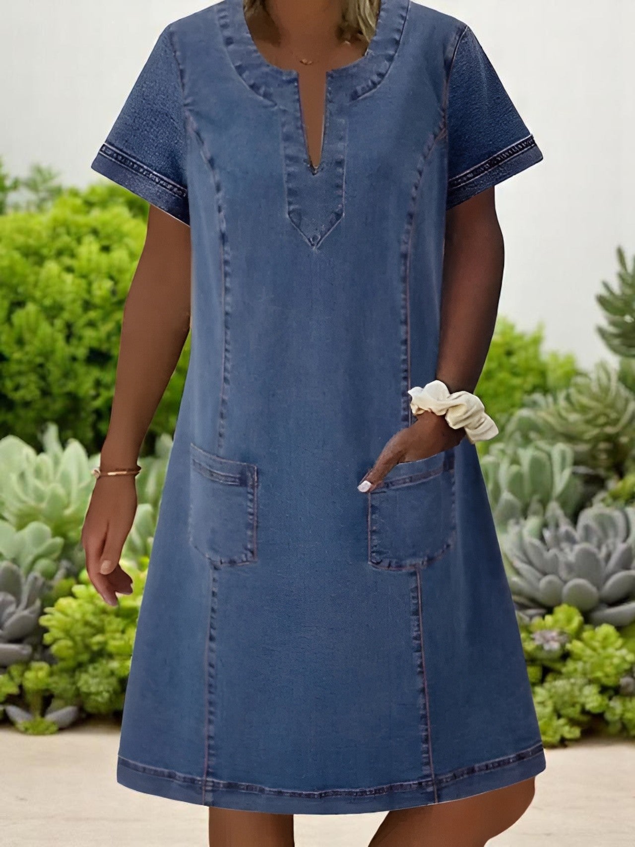 CD | Rochie midi chic din denim moale pentru un stil fără efort
