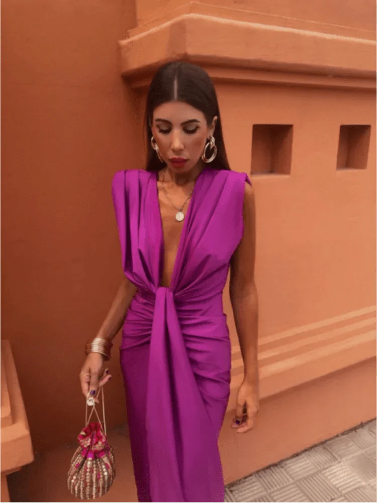 CD | Rochie elegantă cu pliuri și o siluetă sofisticată, fluidă