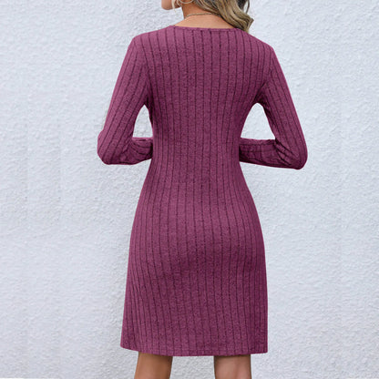 CD | Rochie midi chic cu decolteu în V și talie cu nasturi, mâneci lungi, monocolor