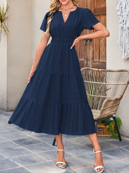 CD | Rochie cu mânecă scurtă cu crestătură și cravată
