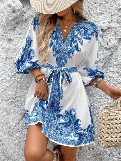 CD | Rochie mini cu mâneci 3/4 cu decolteu în V Paisley