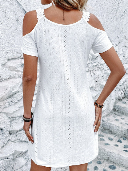 CD | Rochie mini cu decolteu în V cu umeri reci