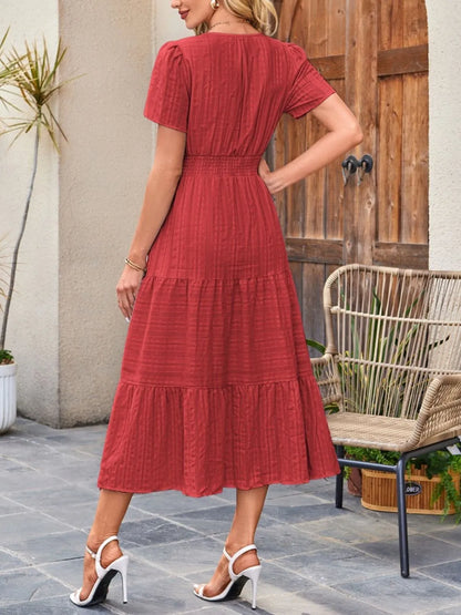 CD | Rochie cu mânecă scurtă cu crestătură și cravată