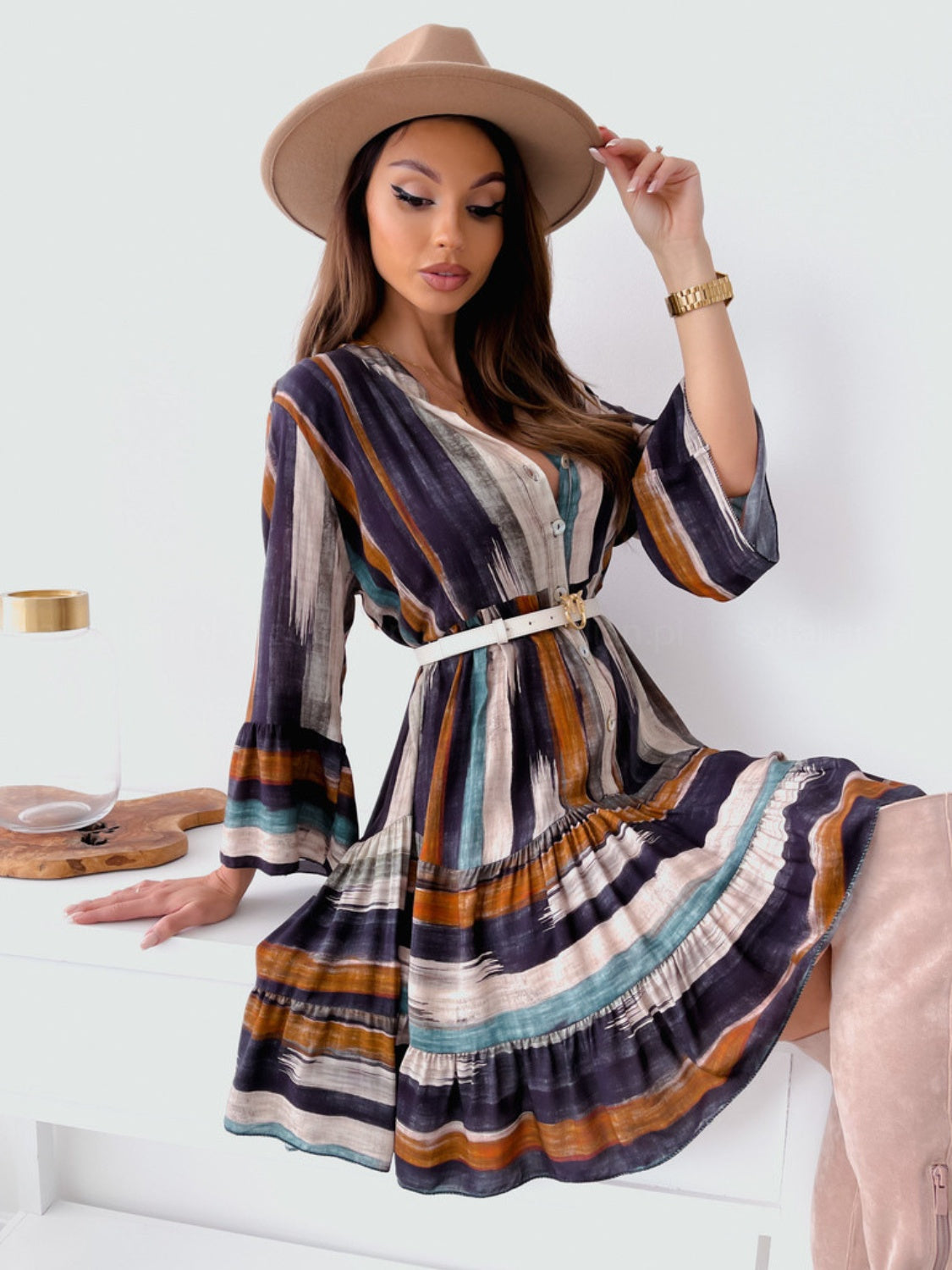 CD | Rochie mini cu mânecă lungă în dungi cu nasturi