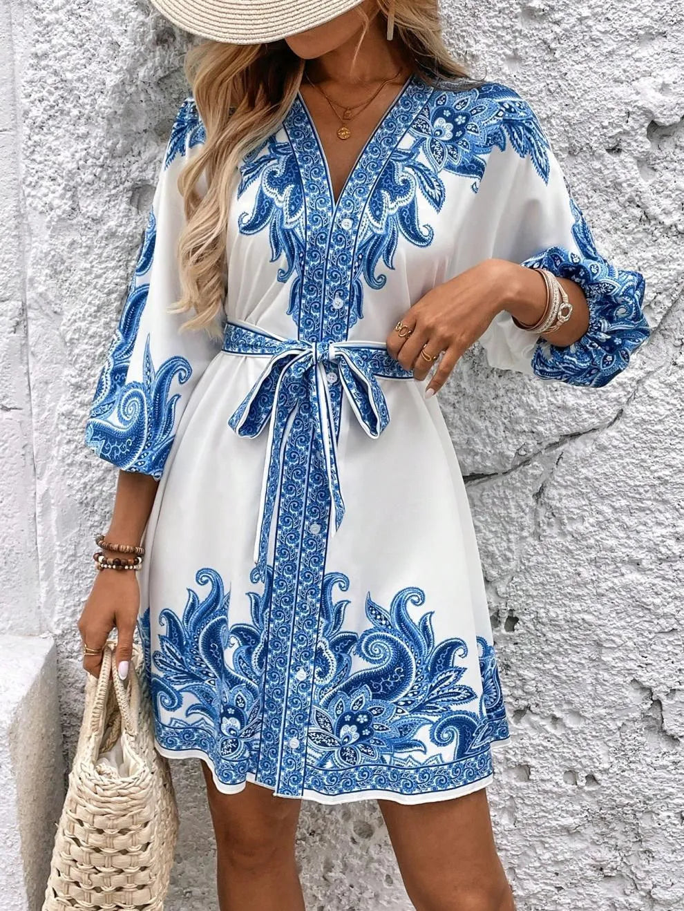 CD | Rochie mini cu mâneci 3/4 cu decolteu în V Paisley