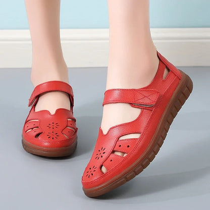 CD | Pantofi casual cu model floral perforat