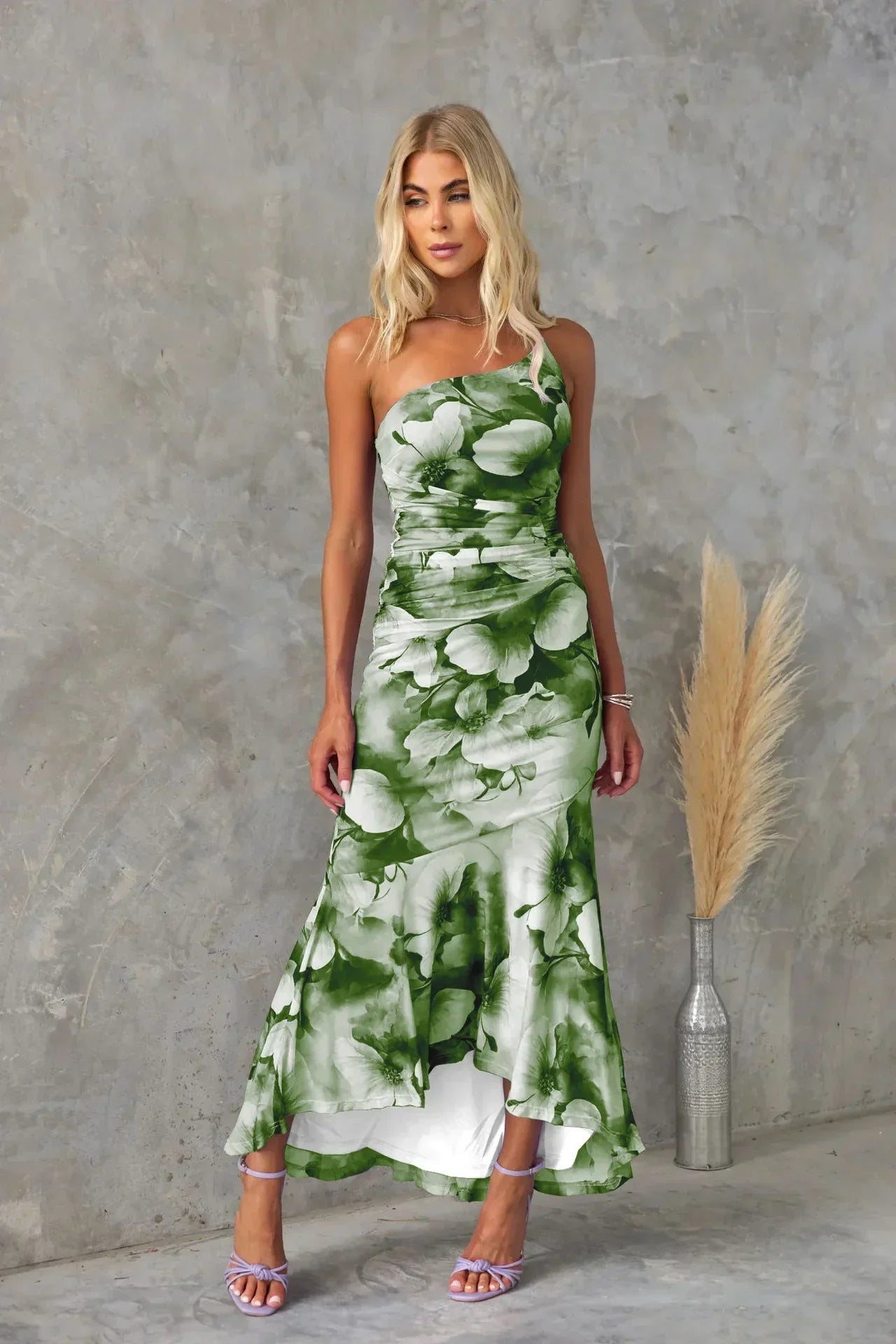 CD | Rochie midi florală elegantă pentru vreme caldă